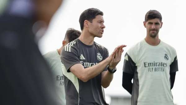 德甲铁卫自荐皇马 愿为阿隆索解决防线危机